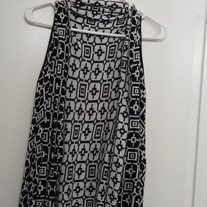 Black n white vest